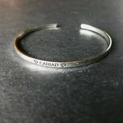Cariad Bangle
