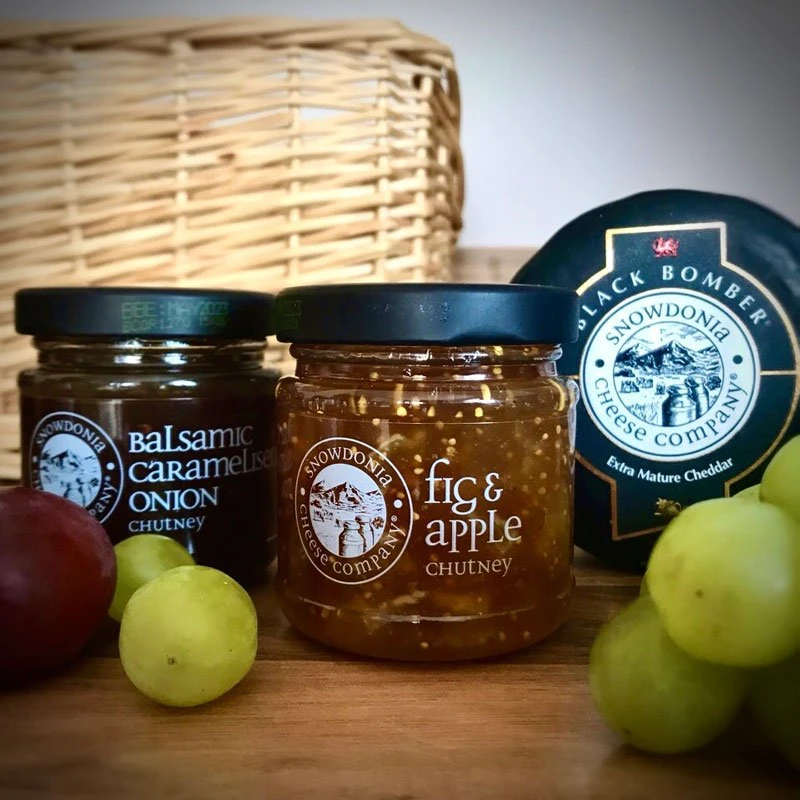 Welsh Hamper Cheese Special With Black Bomber 4 Welsh Hamper Cheese Special With Black Bomber - Image 2